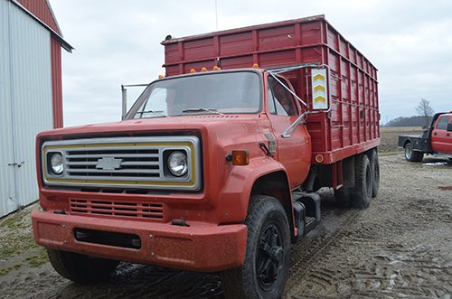 Property photo 35 - FARM EQUIPMENT AUCTION IN ELKHART COUNTY, IN